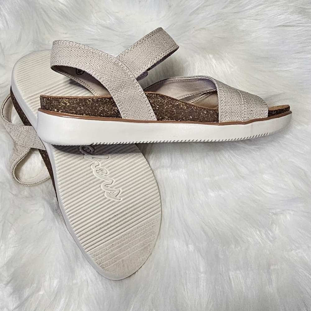 Skechers Beige Elastic Strap Sandals - Picture 2 of 3